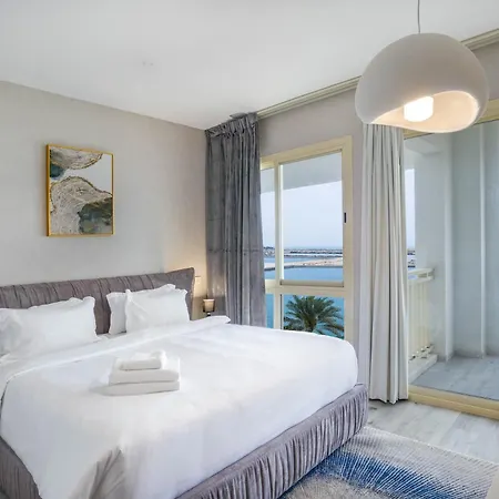 Water Surrounded Beautiful 2Br Apartment Ras al-Khaimah Exterior photo