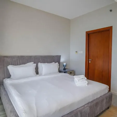 Water Surrounded Beautiful 2Br Apartment Ras al-Khaimah Exterior photo