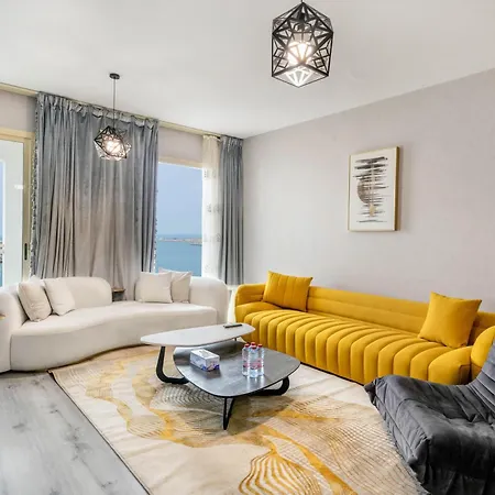 Water Surrounded Beautiful 2Br Apartment Ras al-Khaimah Exterior photo