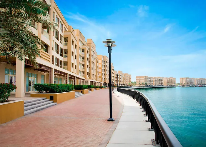 Water Surrounded Beautiful 2Br Apartment