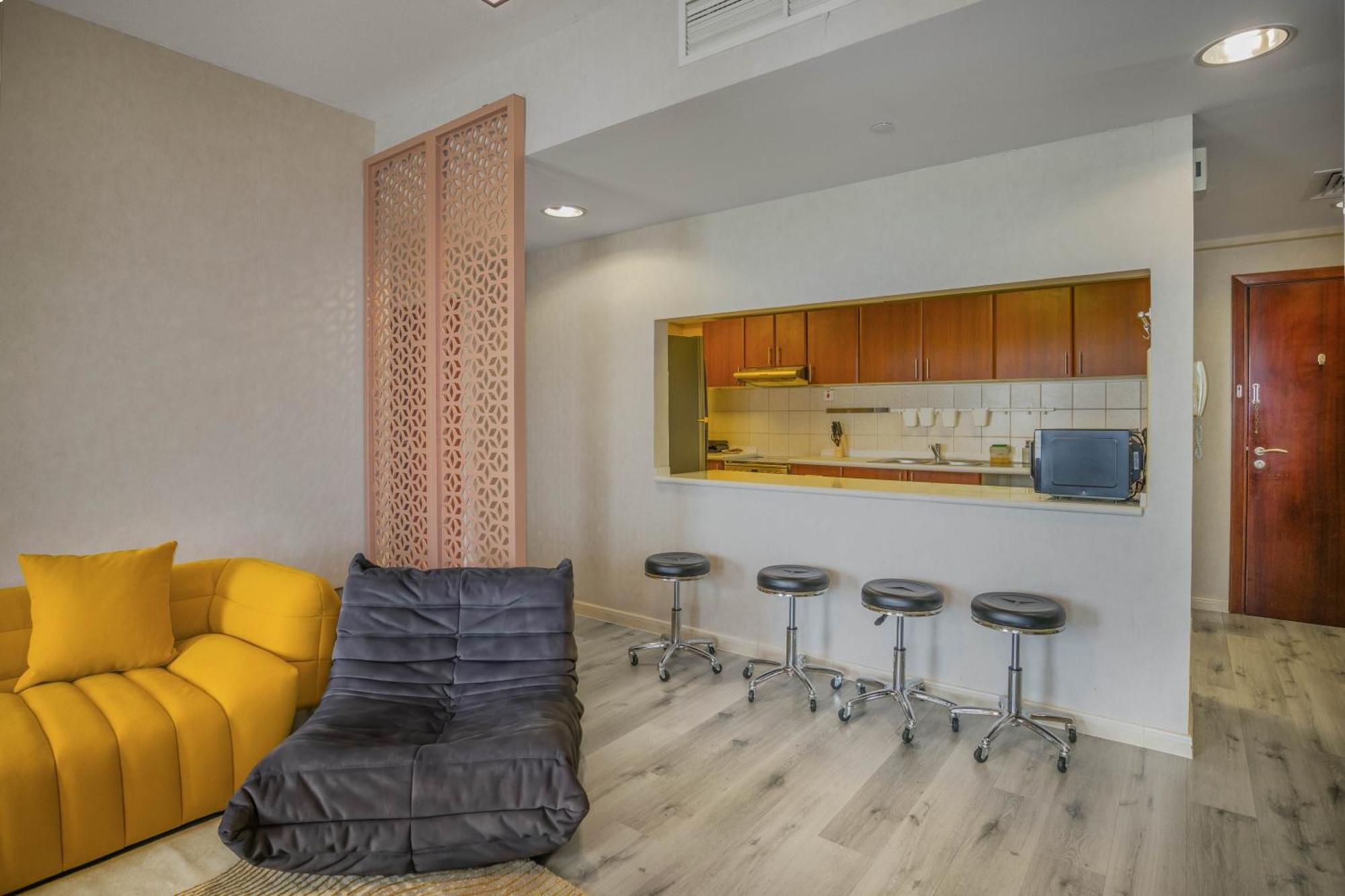 Apartment Water Surrounded Beautiful 2br