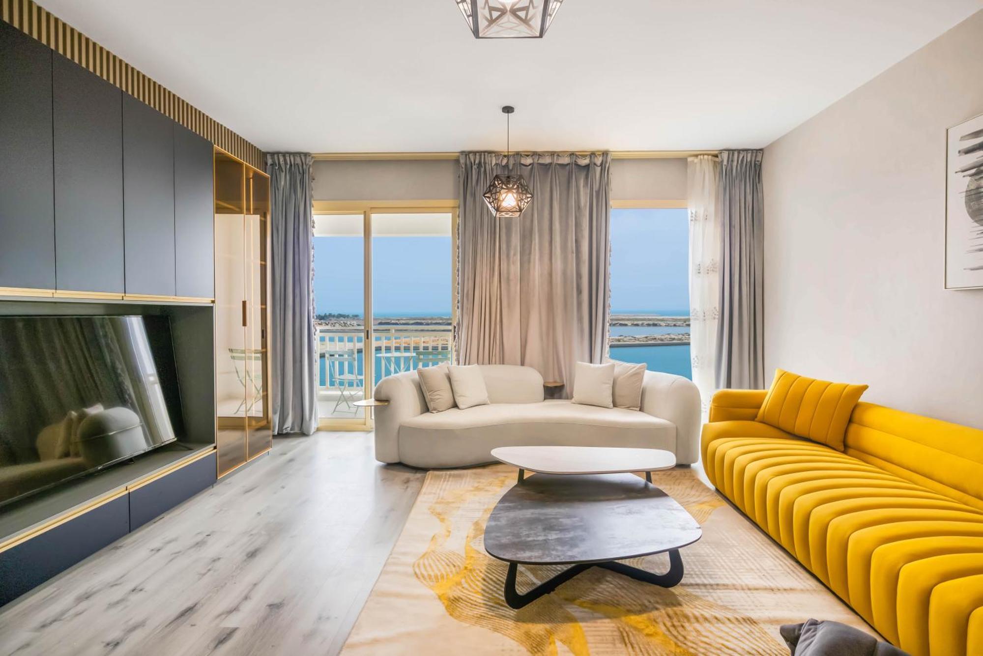 Water Surrounded Beautiful 2br Apartment *