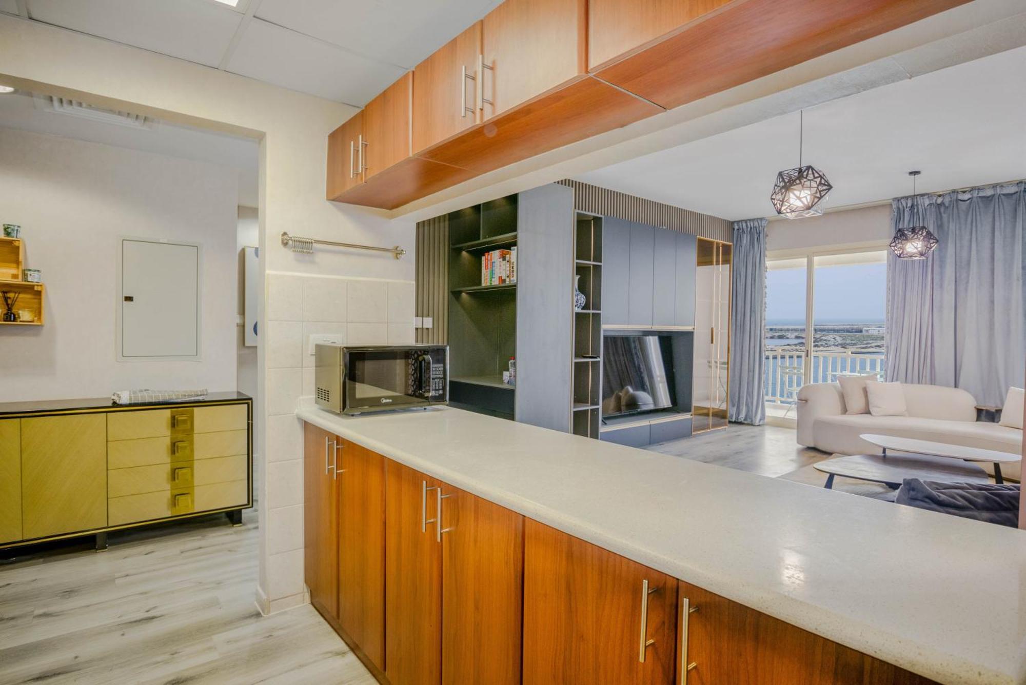 Water Surrounded Beautiful 2br * Ras al-Khaimah
