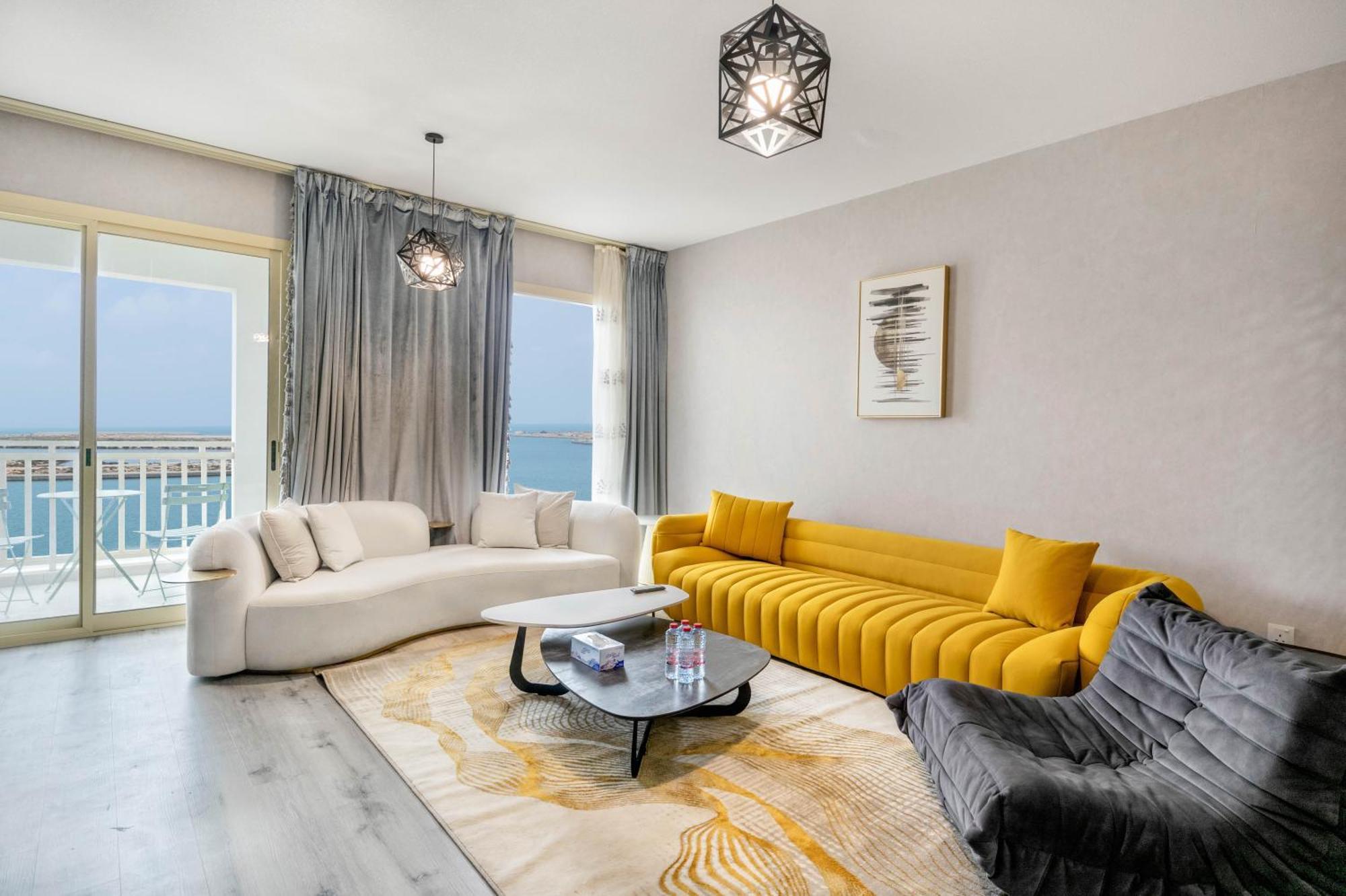 Apartment Water Surrounded Beautiful 2br